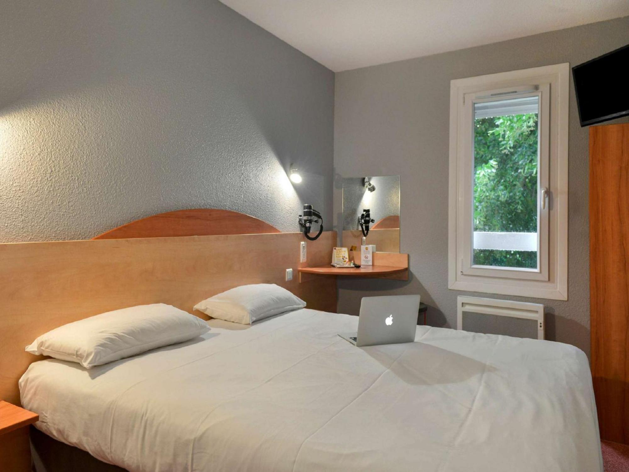 Kyriad Direct Orleans - La Chapelle St Mesmin Esterno foto