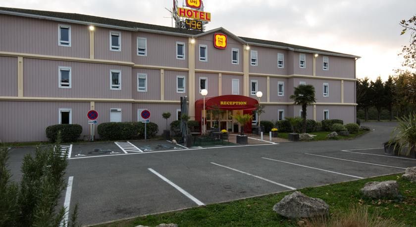 Kyriad Direct Orleans - La Chapelle St Mesmin Esterno foto
