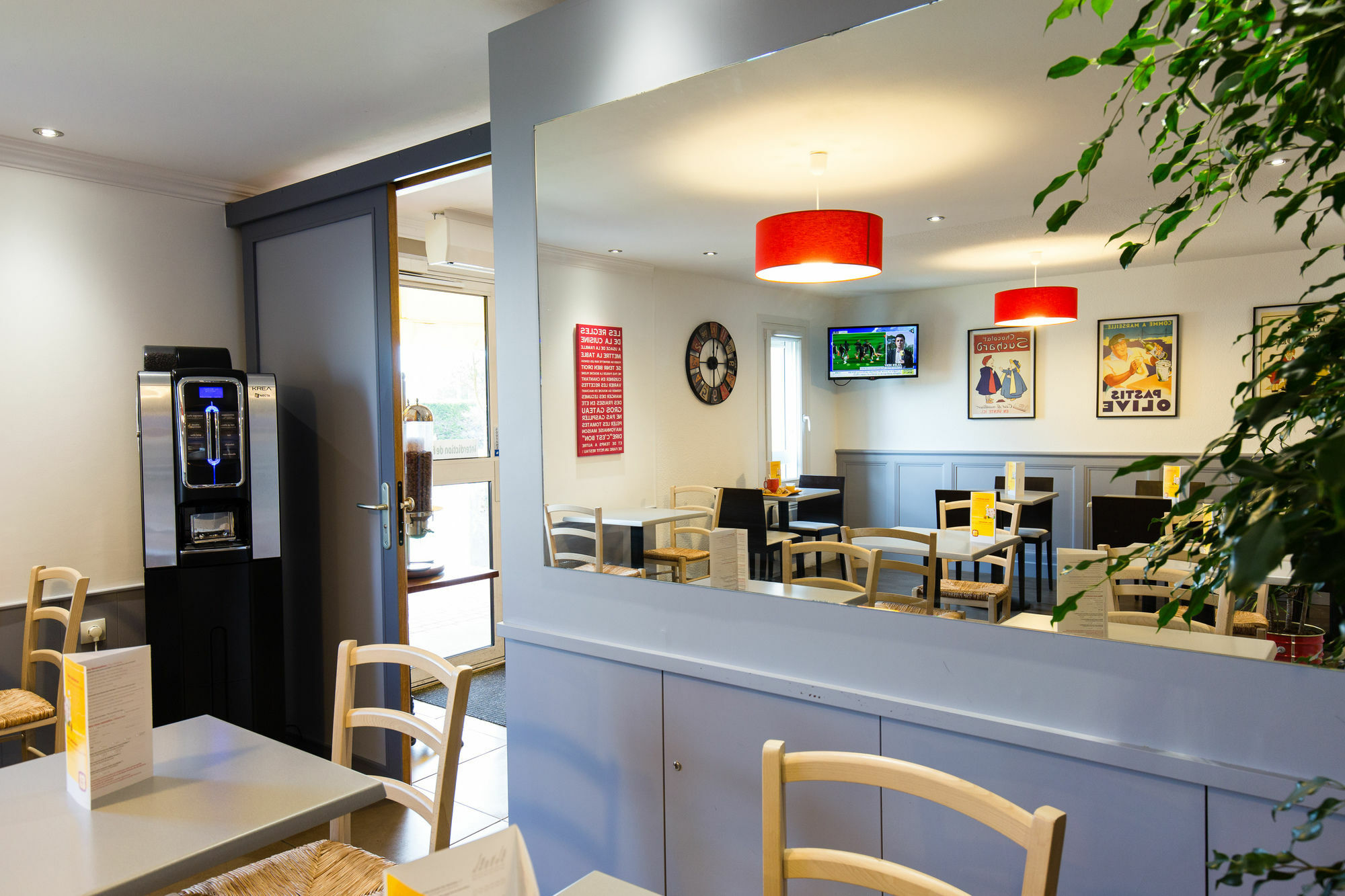 Kyriad Direct Orleans - La Chapelle St Mesmin Esterno foto