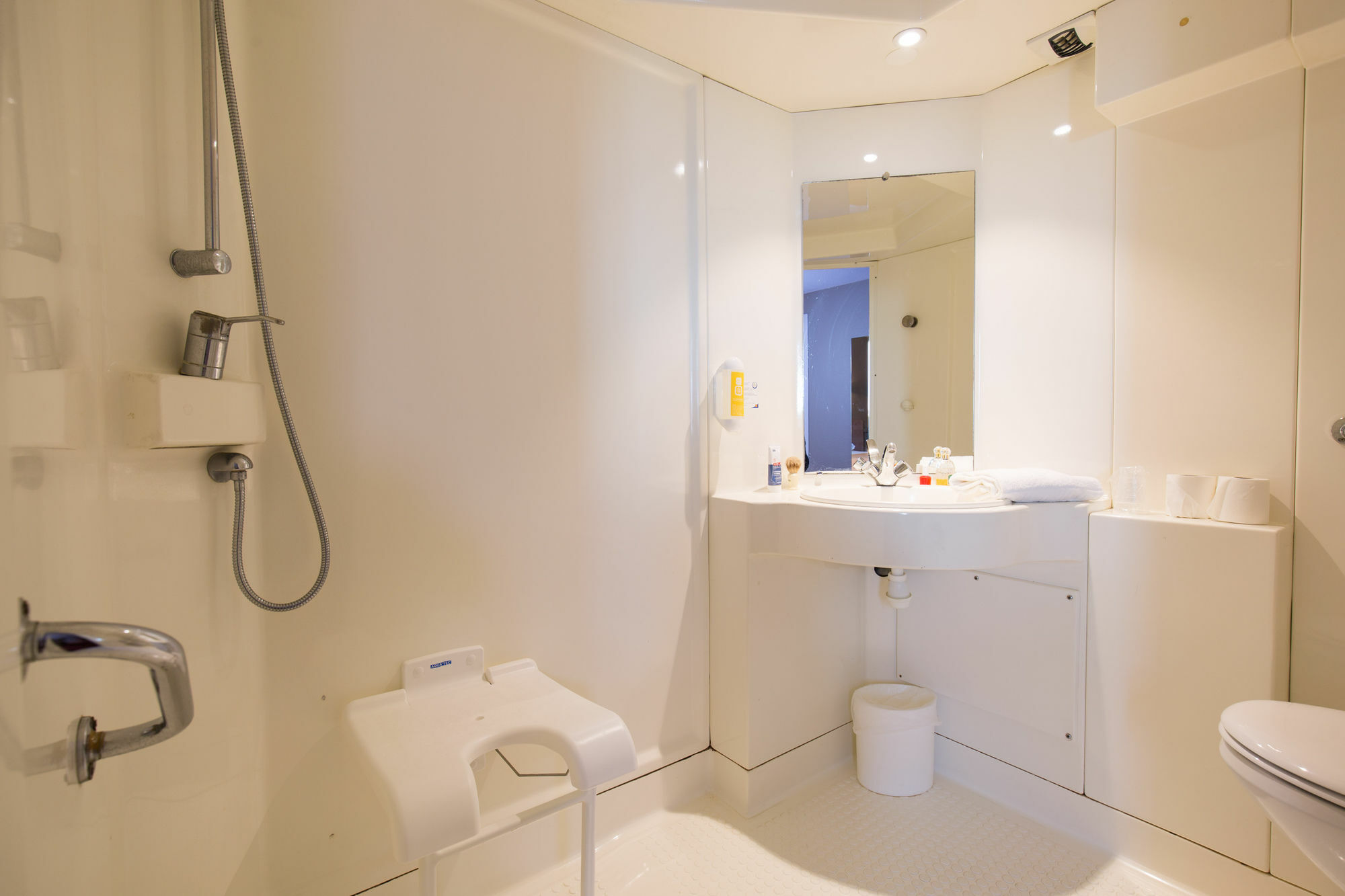 Kyriad Direct Orleans - La Chapelle St Mesmin Esterno foto