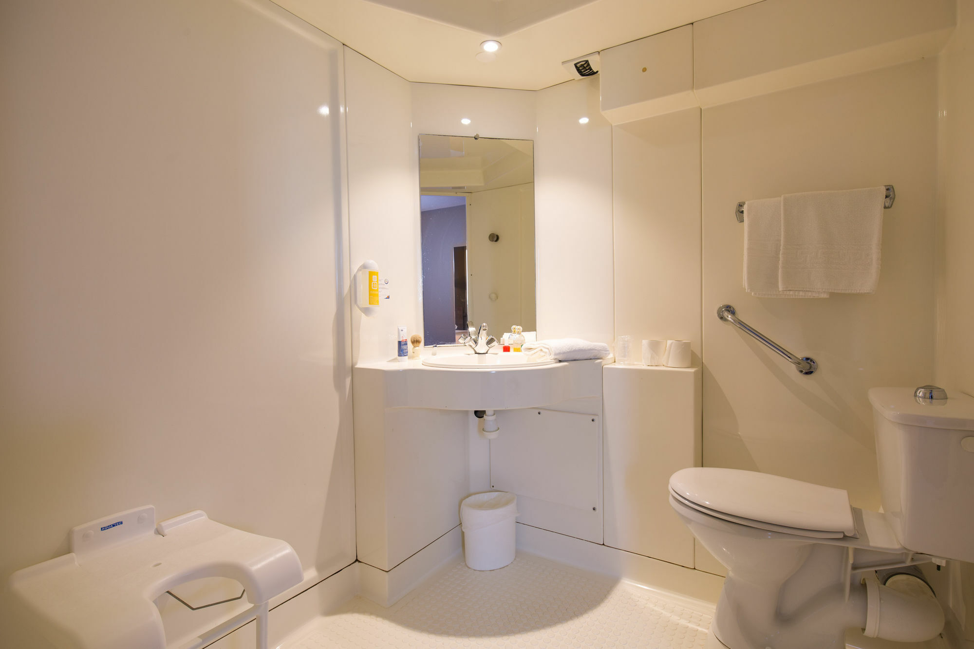 Kyriad Direct Orleans - La Chapelle St Mesmin Esterno foto