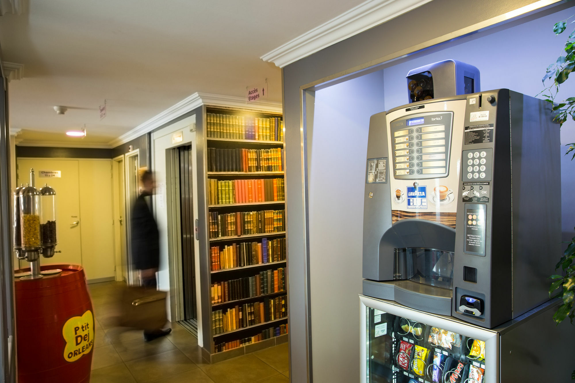 Kyriad Direct Orleans - La Chapelle St Mesmin Esterno foto