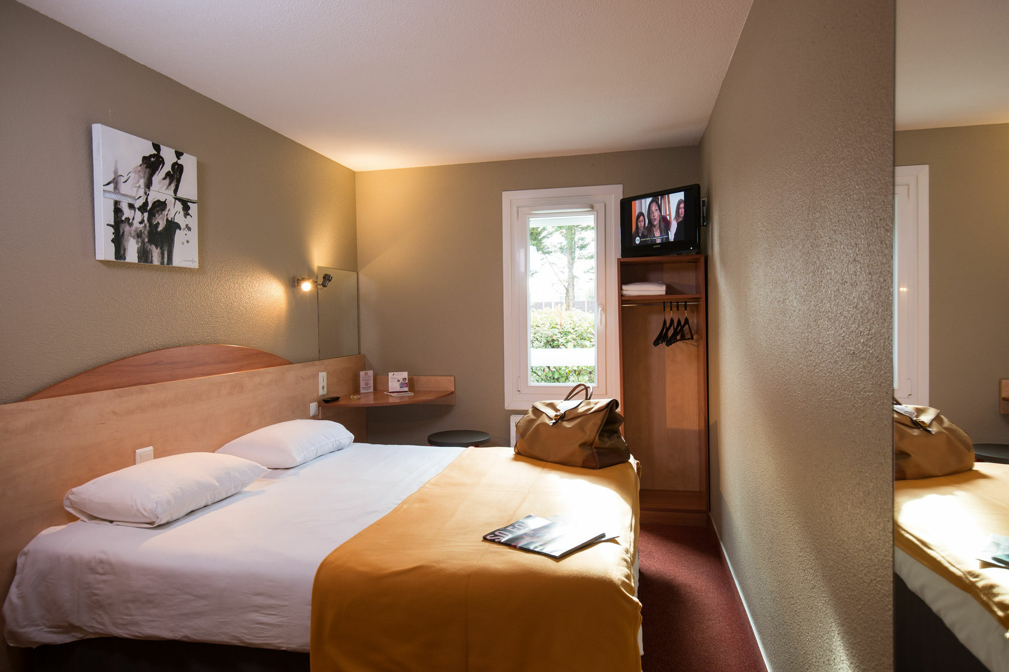 Kyriad Direct Orleans - La Chapelle St Mesmin Esterno foto