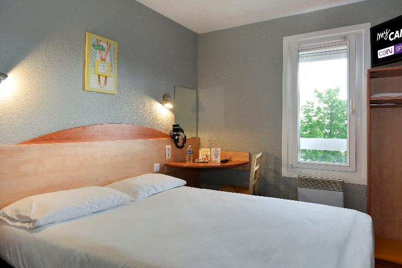 Kyriad Direct Orleans - La Chapelle St Mesmin Esterno foto